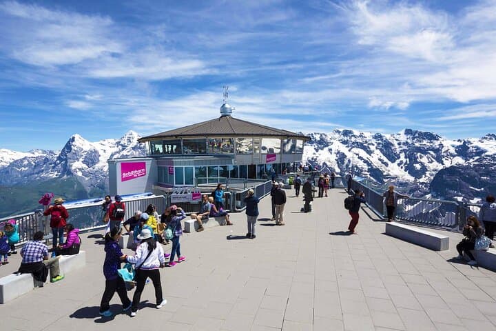 SkyGlass Bus Tour to Lauterbrunnen & Schiltorn, 007 World