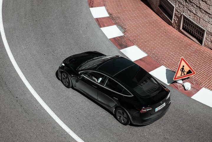 Zurich City to Zurich Airport one way Private Transfer