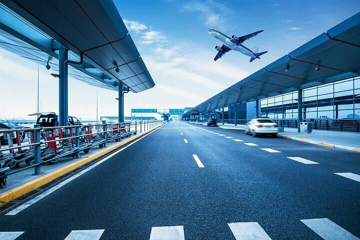Transfer from Zurich City Center to Zurich Airport (ZRH)