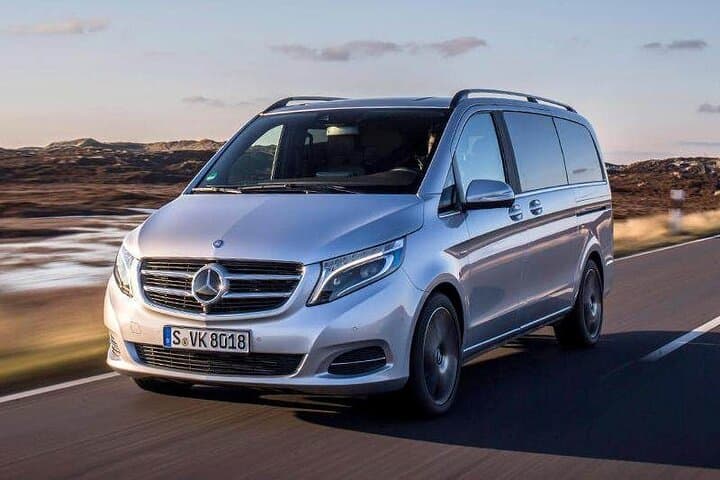 Zurich City to Zurich Airport one way Private Transfer