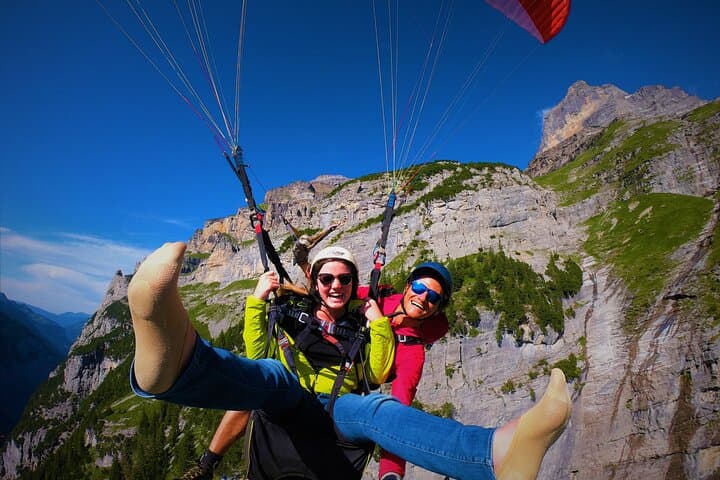 Paragliding discovery flight in Villars sur Ollon