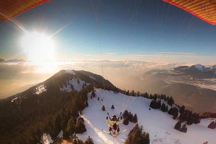 Paragliding discovery flight in Villars sur Ollon