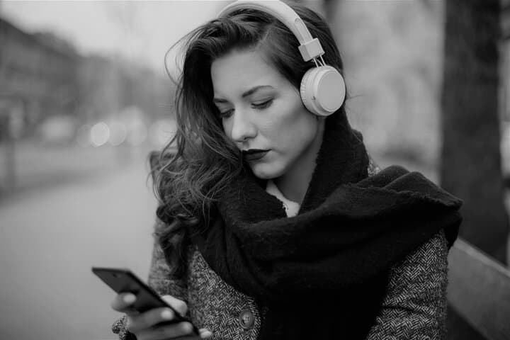 Self-Guided Audio Tour to the Dark Side of Zurich