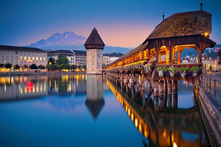 Lucerne Scavenger Hunt & Highlights Self-Guided Walking Tour