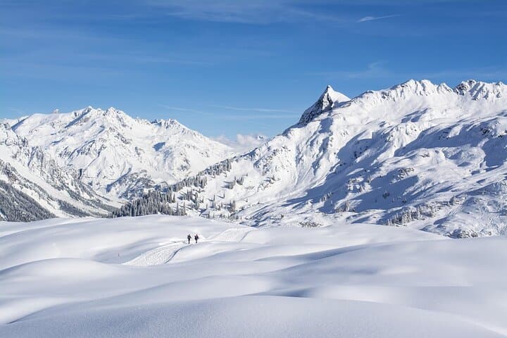 Private direct transfer in the Alps from Zurich to Kitzbühel
