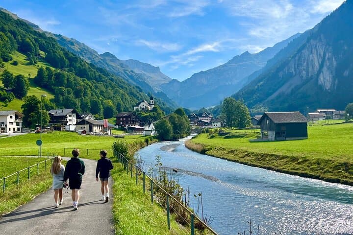 Private tour to the most breathtaking insider spots in Switzerland (1 day)