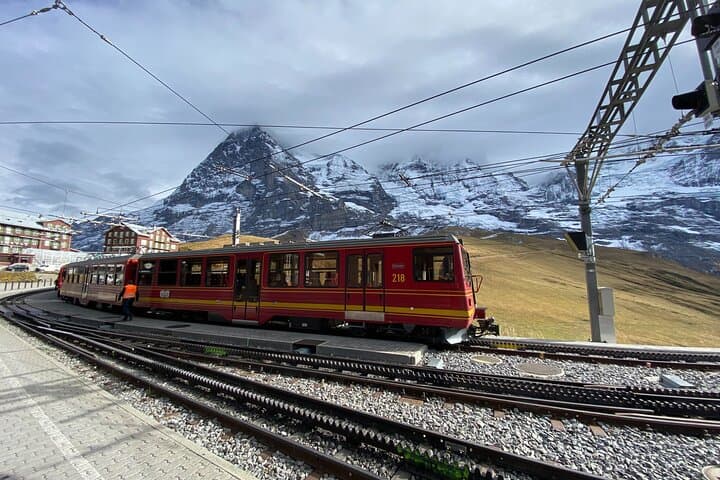 Jungfraujoch & Lauterbrunnen Alpine Tour | From Zurich