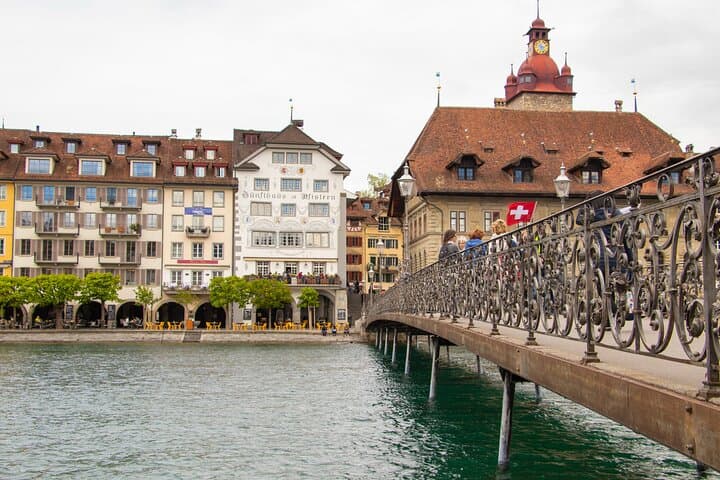 Historic Lucerne: Exclusive Private Tour with a Local