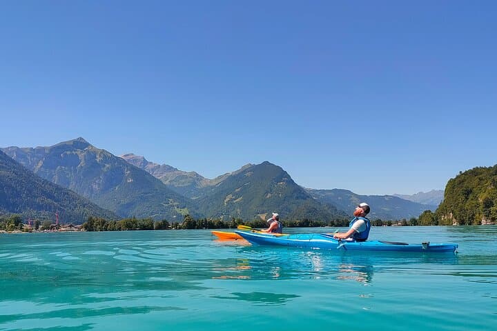 Kayak Tour of the Turquoise Lake Brienz