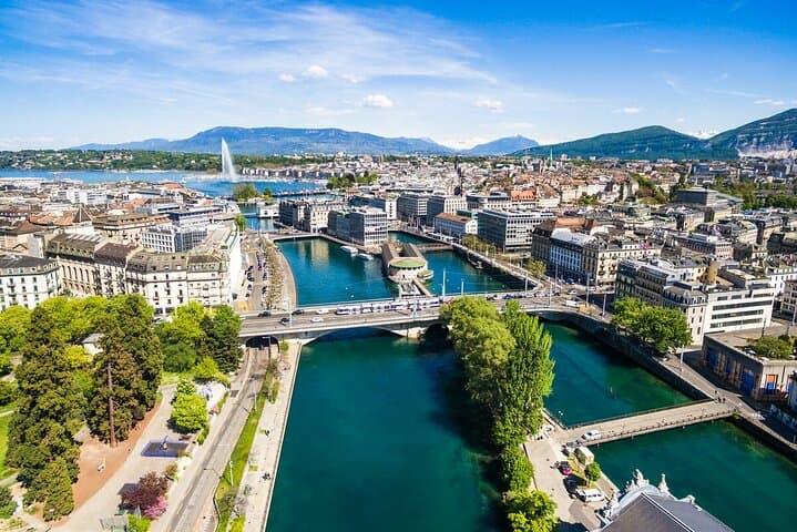 3-Hour Private Walking Tour in Geneva