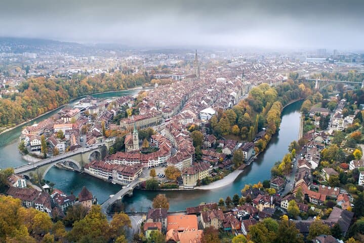 Bern : Private Walking Tour with a Local Guide (Private tour)