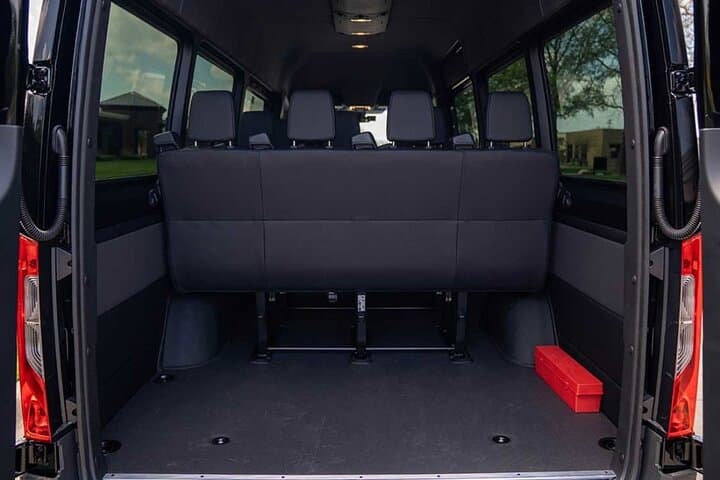 Private Transfer Zurich city to Zurich Airport ZRH by Minibus