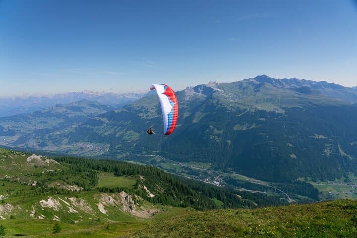 KLOSTERS: Paragliding For 2 - Couples (Video &Photos Incl.)