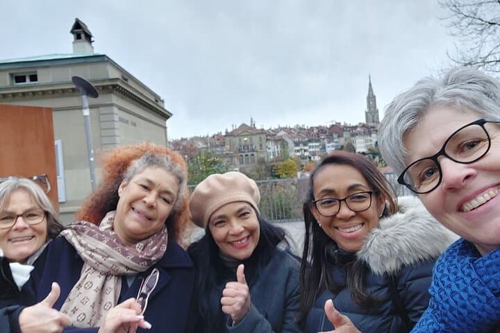 Bern Self-Guided City Walking Tour & Scavenger Hunt