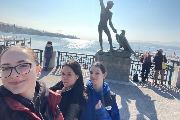 Original Zürich Self-Guided City Walking Tour & Scavenger Hunt