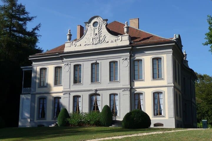 Geneva Full Day Private Trip to Interlaken and Grindelwald
