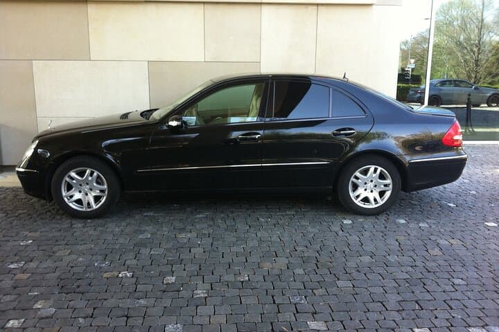 Mercedes Benz E-320
