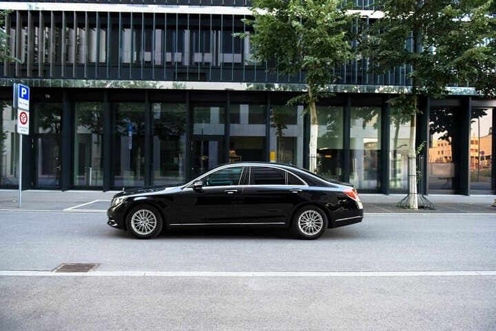 From Zurich Airport: 1-Way Private Transfer To Zurich Hotel