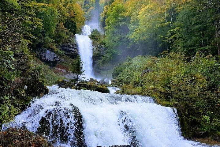 Interlaken sightseeing: Lauterbrunnen, Brienz, Interlaken