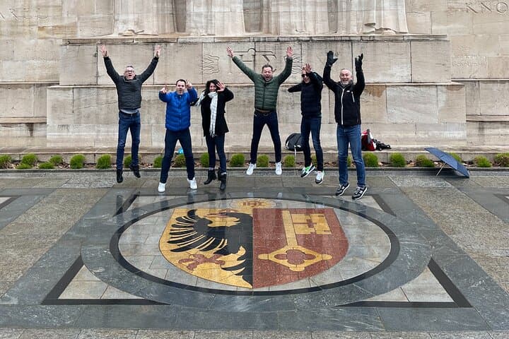 Geneva Self-Guided City Walking Tour & Scavenger Hunt