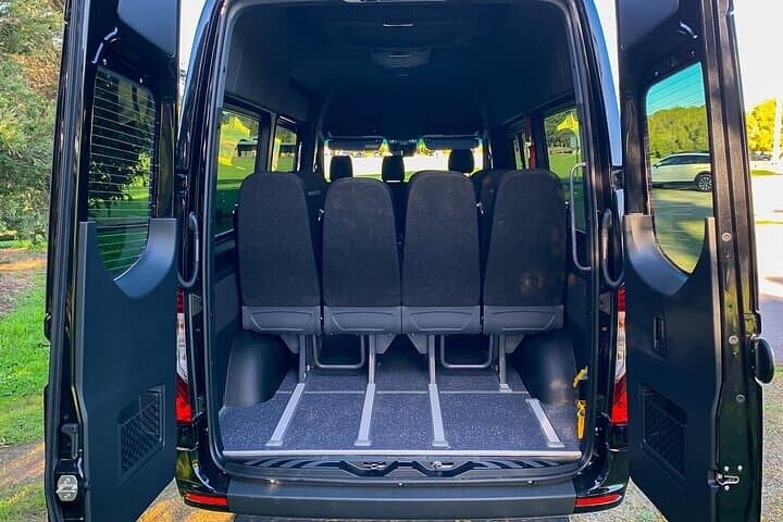 Eco Minivan or Sedan Transfer Zurich Airport ZRH to Zurich City
