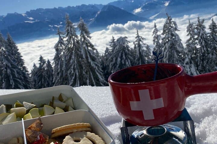 Chocolate fondue picnic on the Rigi