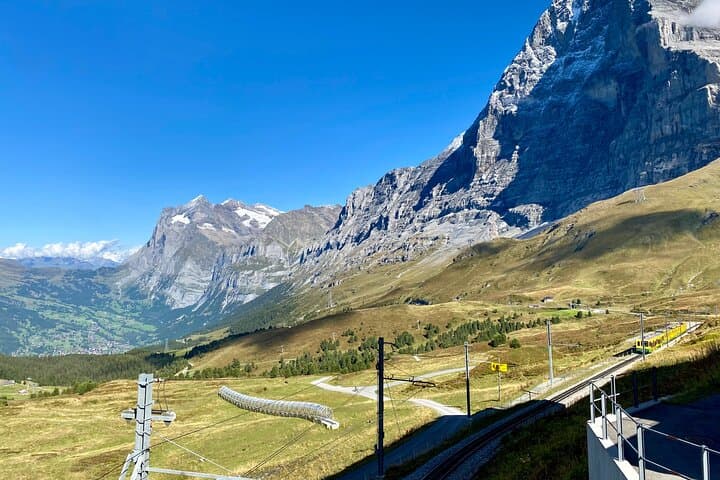 Lauterbrunnen, Jungfrau & Grindelwald Tour | From Basel