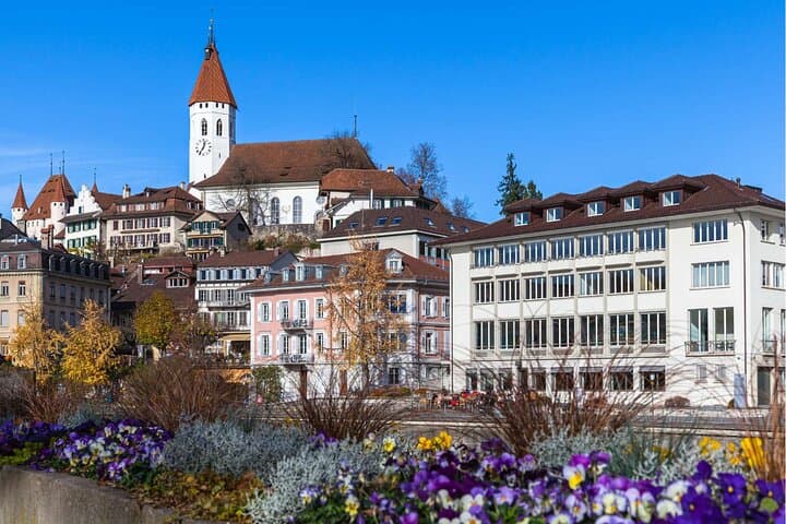 Private Car Tour to Swiss Capital, Castles and Lakes from Lucerne