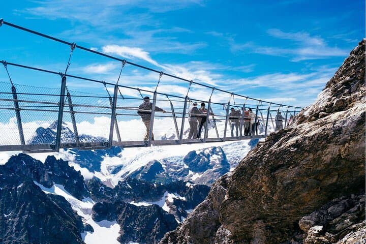 Lucerne: Private Day Trip to Engelberg, Mount Titlis & Interlaken