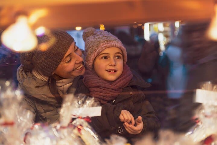 Vevey’s Private Holiday Charm: A Festive Lakeside Stroll