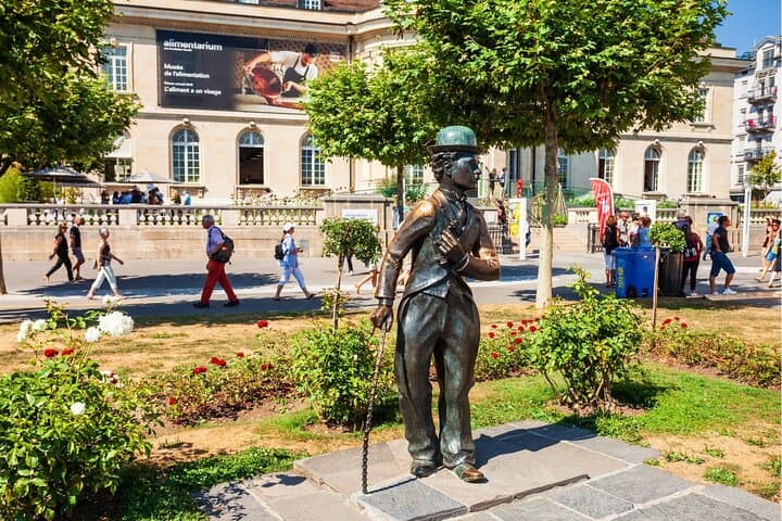 Private Car Tour to Gruyeres, Vevey, and Montreux from Lucerne