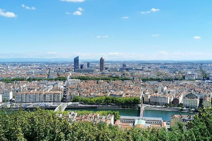 Private direct door-to-door transfer from Geneva to Lyon