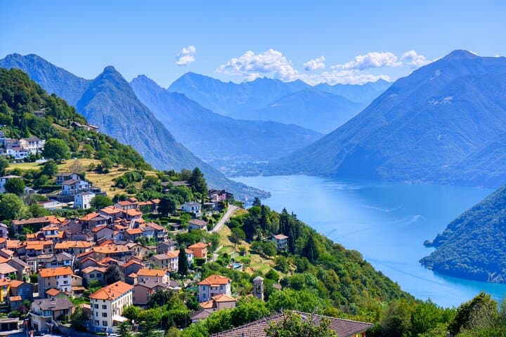 Private direct sightseeing transfer from Zurich to Lugano
