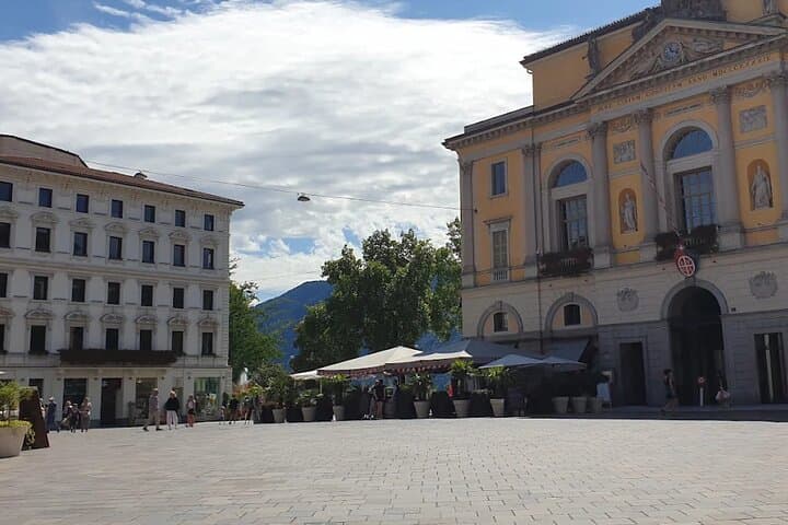 Night Walking Tour in Lugano