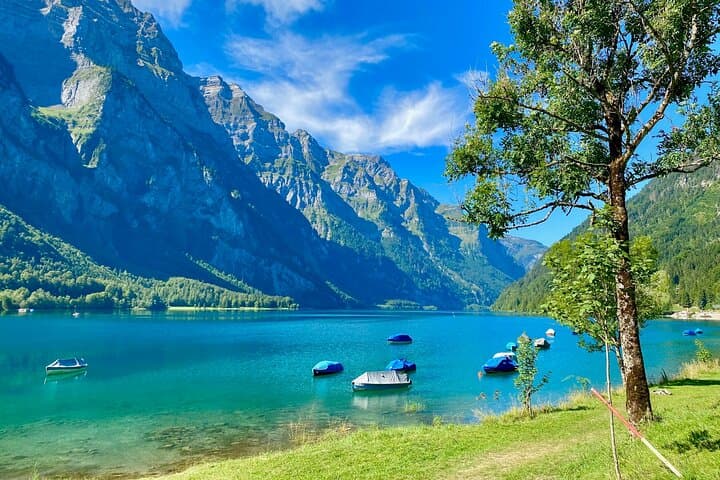 From Zurich: Breathtaking waterfall and lakes private tour