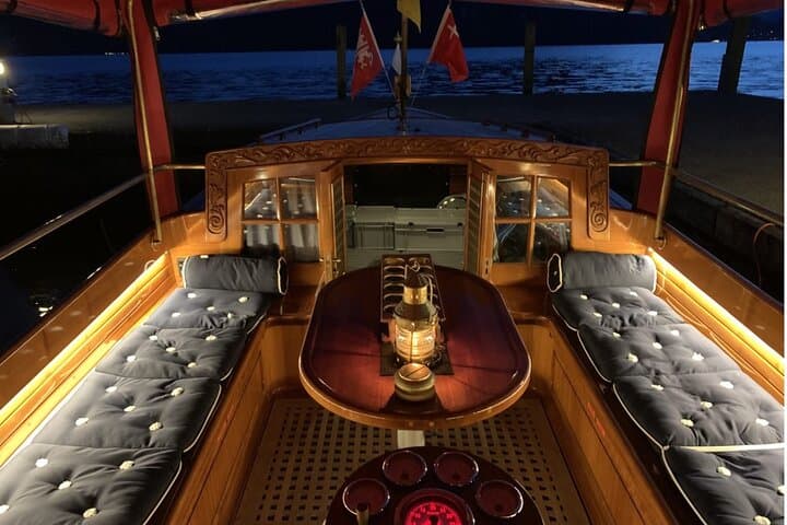 Luxurious Lake Lucerne Tour in a Private Motor Yacht