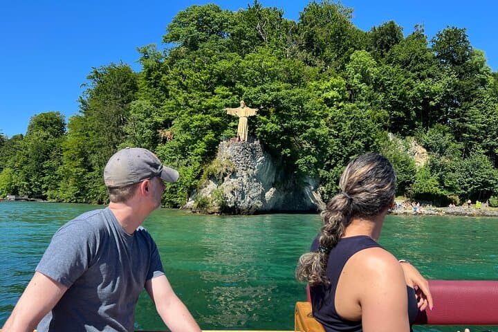 Luxurious Lake Lucerne Tour in a Private Motor Yacht