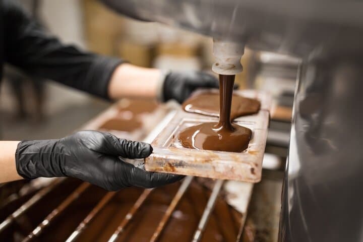From Zurich: Chocolate, cheese & countryside small group tour