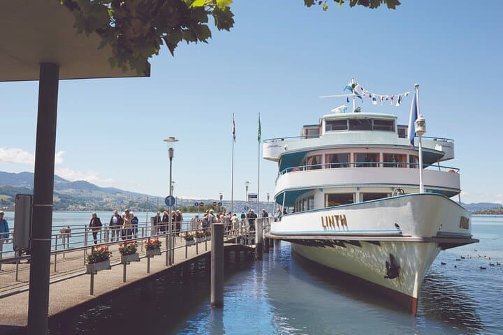 Zurich Sights: Cruise, Lindt Chocolate and optional FIFA Ticket