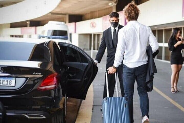 Private One-way Airport Transfer from Zurich to Zurich Airport
