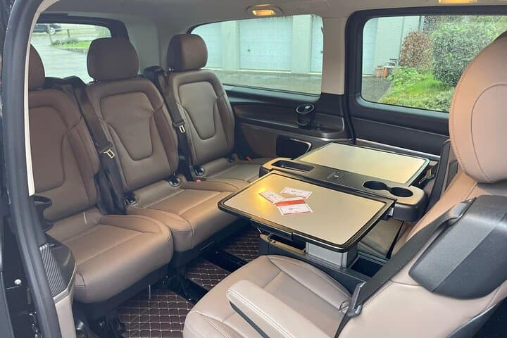 Private Luxury Transfers ZRH Airport to Zurich City in V Class