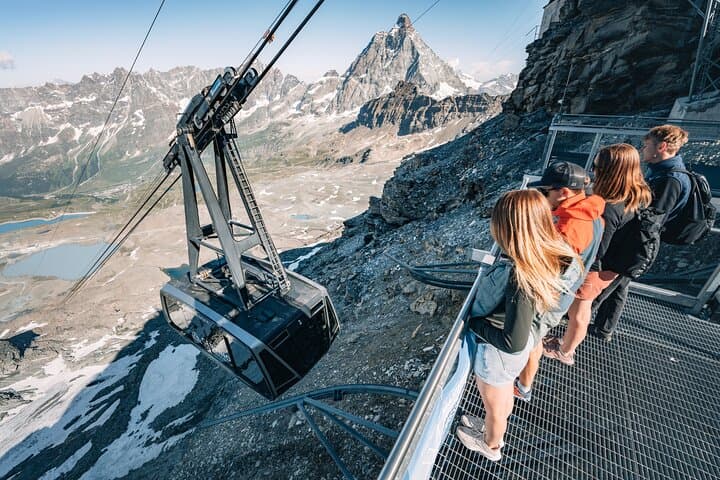 Lausanne: Day trip To Zermatt & Matterhorn with Skyglass bus