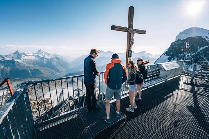 Lausanne: Day trip To Zermatt & Matterhorn with Skyglass bus