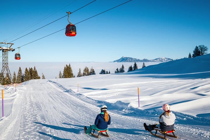 Zurich: Ride the Dragon to Mount Pilatus aboard a Skyglass Bus