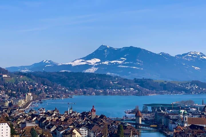 Lucerne: Private Customizable City Walking Tour
