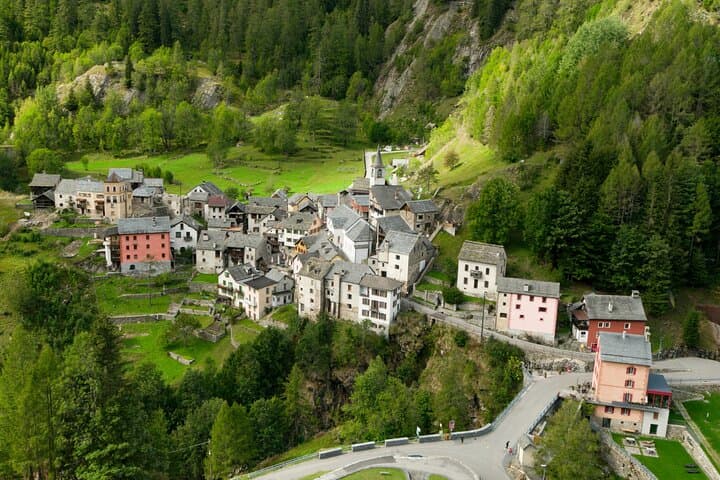 Discovering art in the Valle Lavizzara