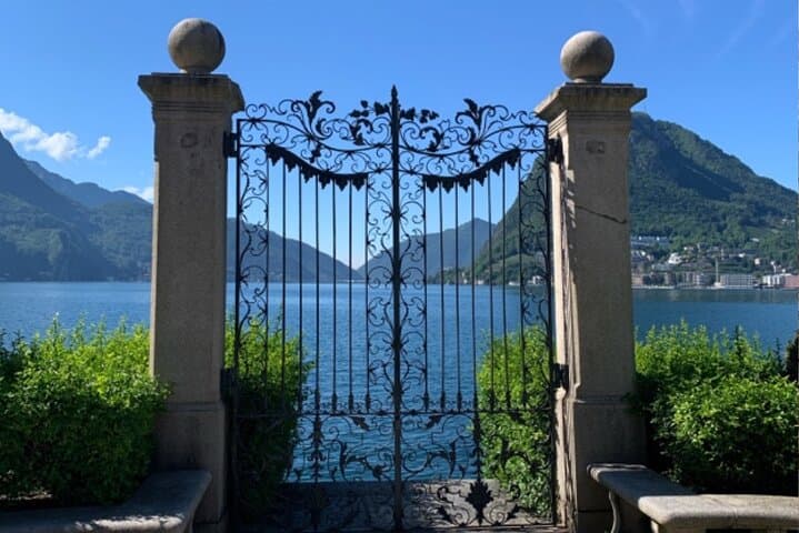 Lugano Self-Guided City Walking Tour & Scavenger Hunt