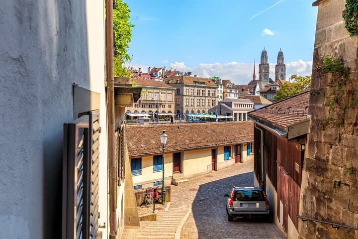 Zurich Old Town and Jewish Heritage Walking Tour