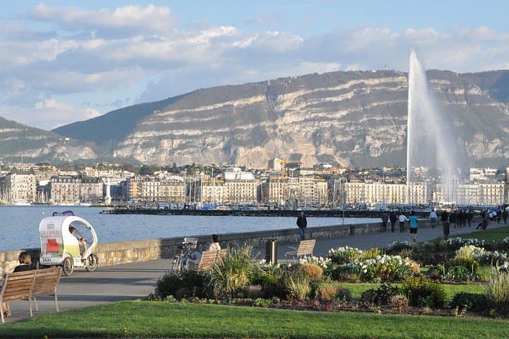 Geneva Highlights Tour by TaxiBike