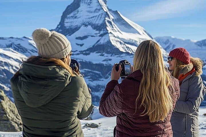 Matterhorn Sunset Wine & Stories - cinematic photos included